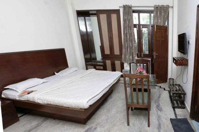 Shivanta Residency Otel Rishīkesh Oda fotoğraf